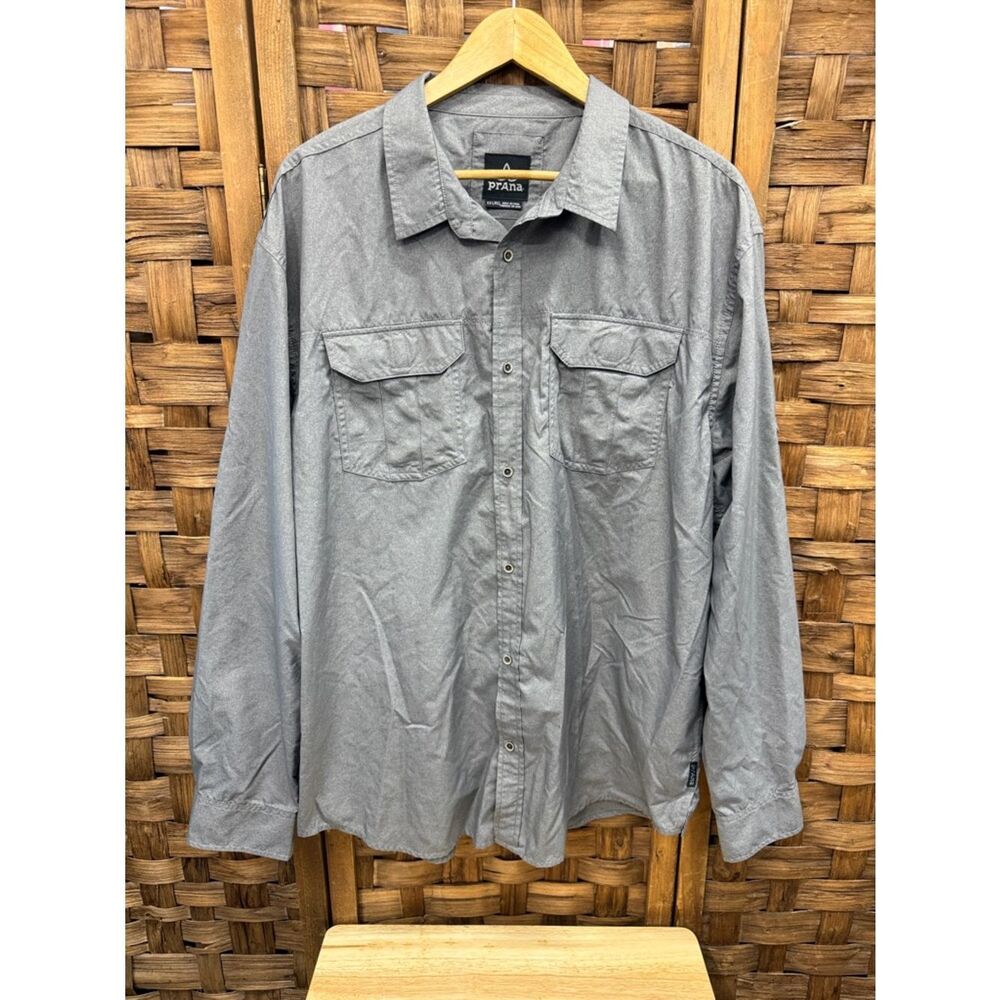 Prana Men's Casual Long-Sleeve Button-Down Shirt in Gray